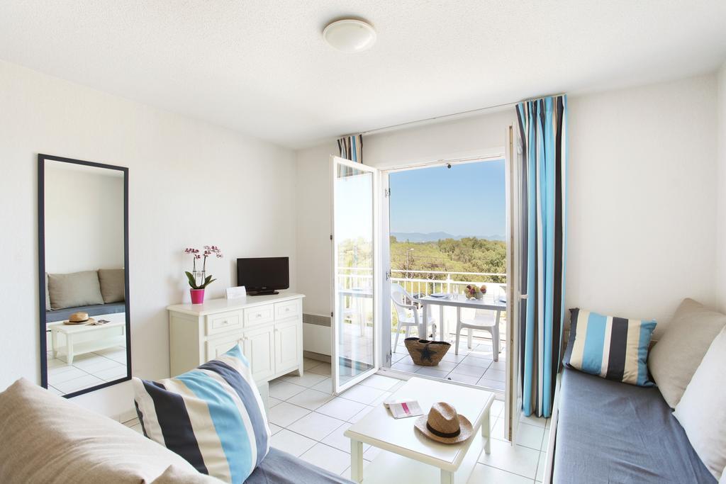 Residence Odalys Domaine Des Eucalyptus Сен-Агулф Екстериор снимка